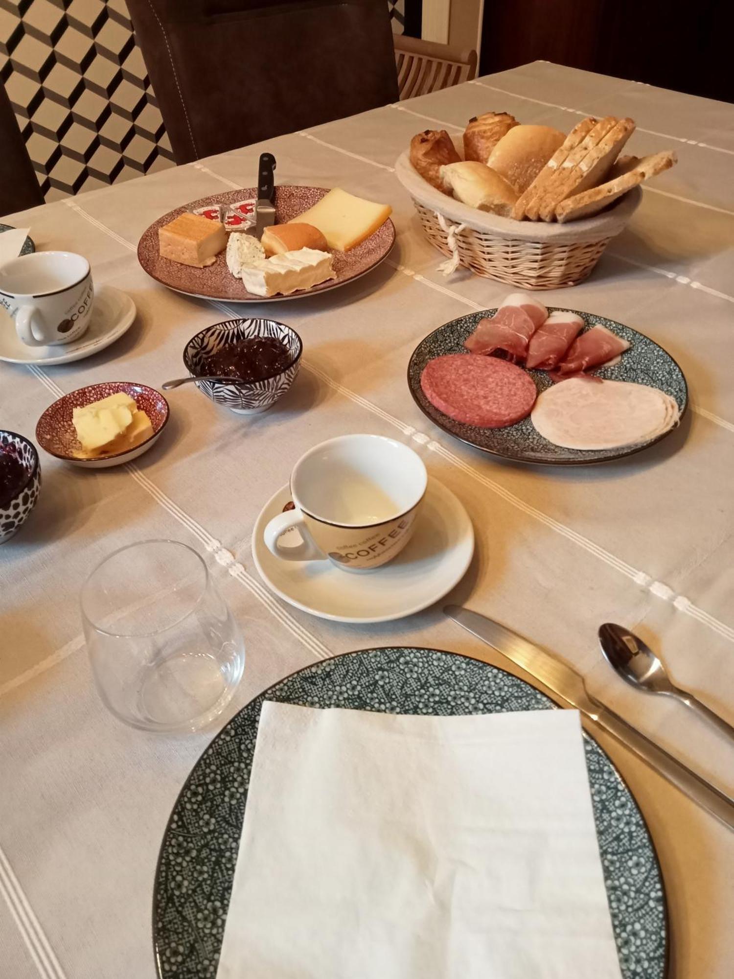 Bed and Breakfast Couque Cuivree II Dinant Esterno foto